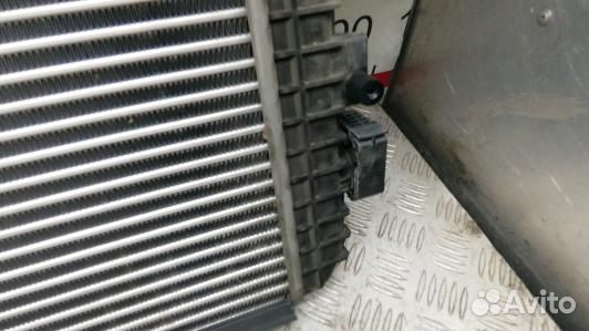 Радиатор интеркуллера volkswagen touran (1T1, 1T2)