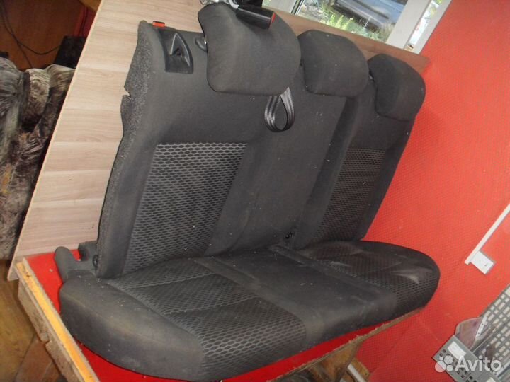 Сиденье заднее 1K0885305J Volkswagen Golf VI Гольф