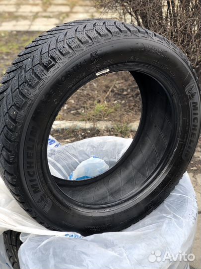 Michelin X-Ice North 4 225/55 R17