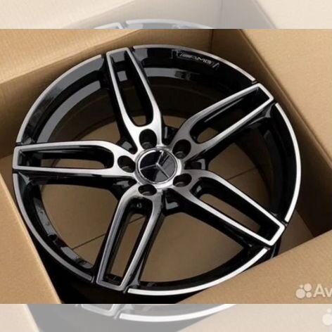 Литые диски Powcan 8×R18 5×112