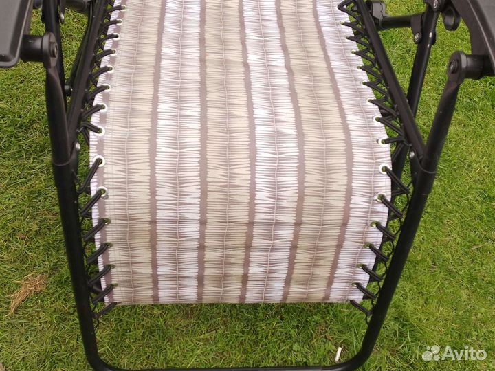 Шезлонг для дачи