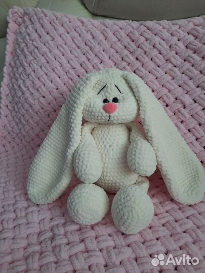 Заяц амигуруми