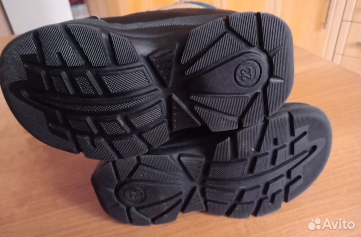 Детские демисезонные сапожки размер 23