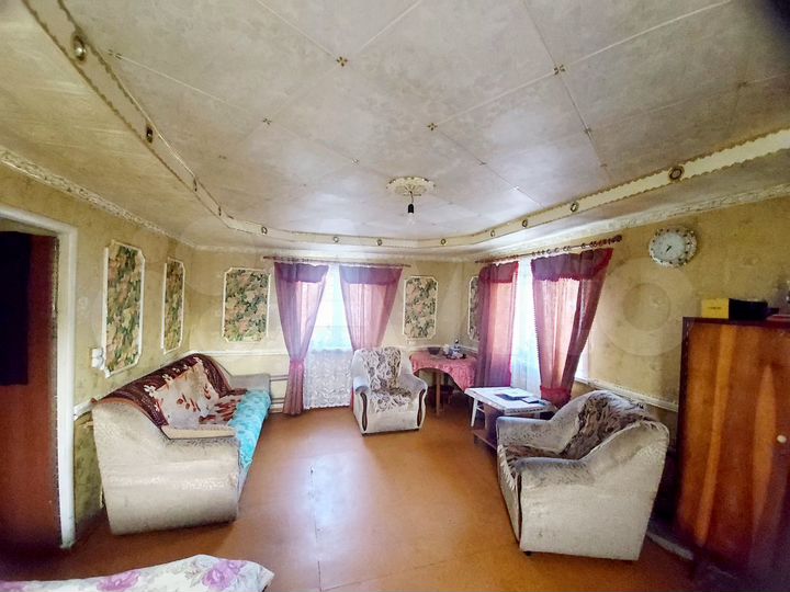 Дом 94,2 м² на участке 6,2 сот.