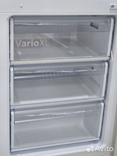 Холодильник с морозильником Bosch KGV39XK22R