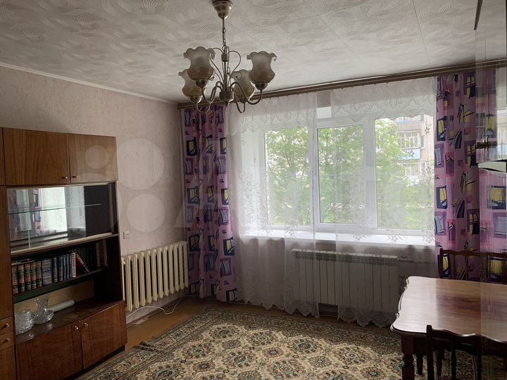 1-к. квартира, 32 м², 1/9 эт.