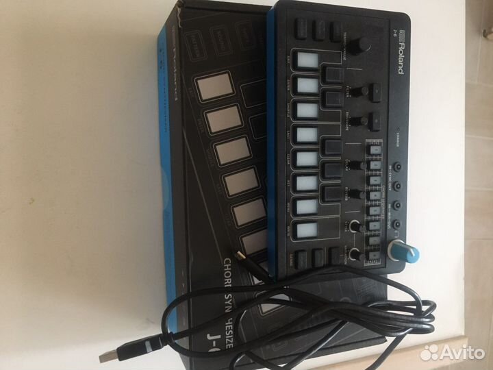 Roland J6 chord synthesizer