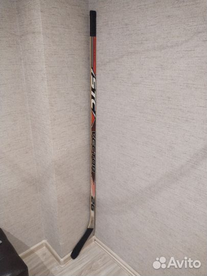 Клюшка хоккейная