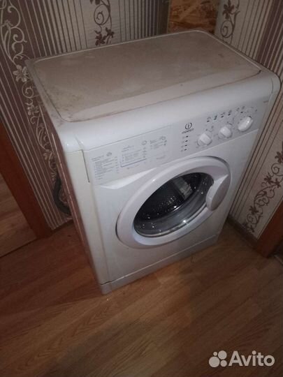 Стиральная машина indesit
