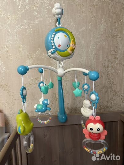 Мобиль в кроватку музыкальный
