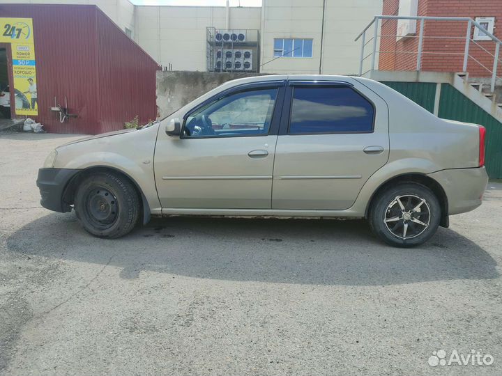 Renault Logan 1.6 AT, 2011, 328 000 км