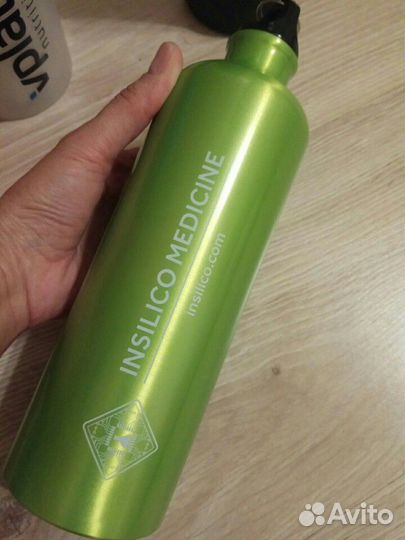 Спортивные бутылки шейкеры