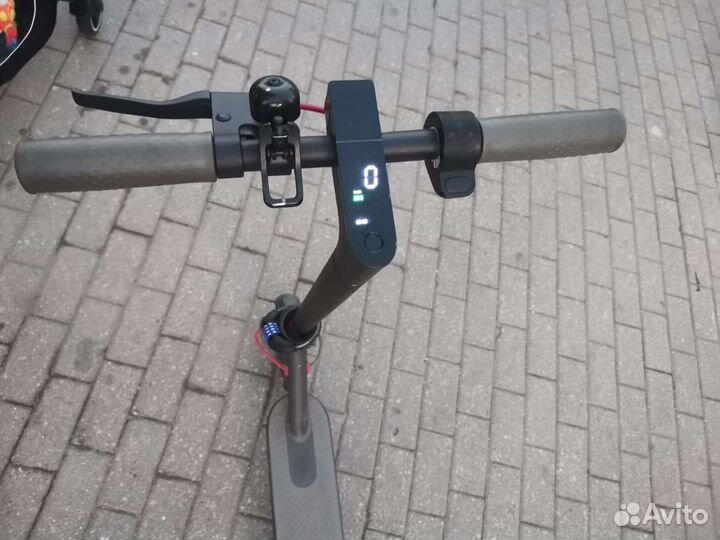 Самокат взрослый электрический бу