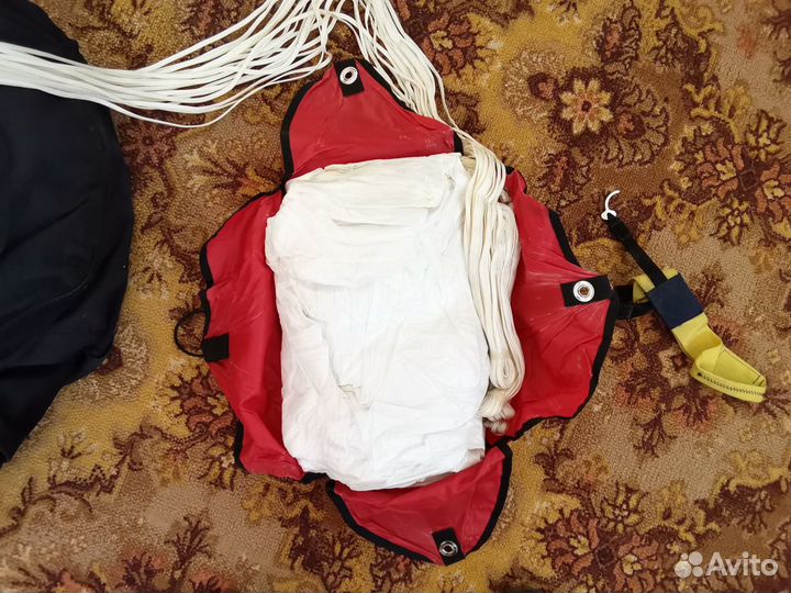 Запасной парашют