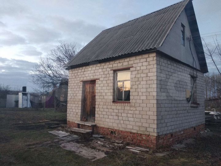 Дом 30 м² на участке 6 сот.