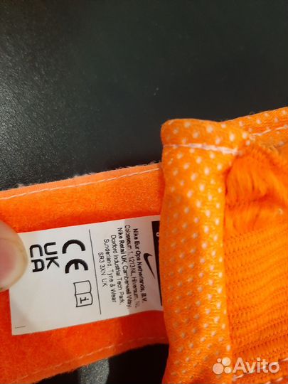 Футбольные перчатки nike