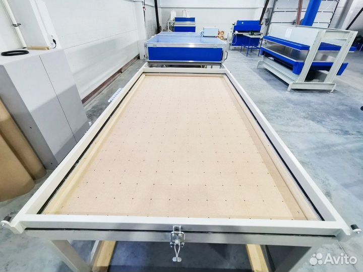 Вакуумный пресс Корст с двумя рабочими столами