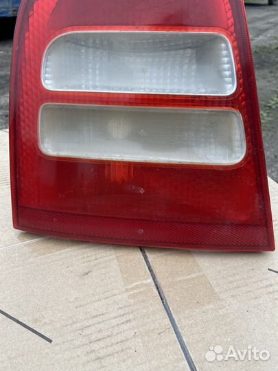 Фонарь левый Skoda Octavia A4 Tour