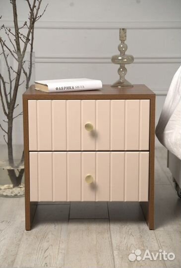 Тумбочки прикроватные в комплекте