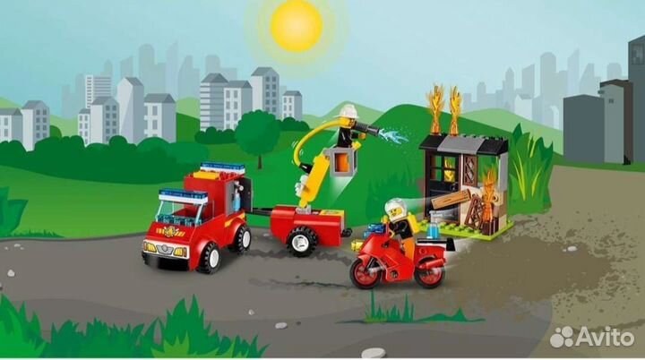 Lego Juniors Чемоданчик «Пожарная команда
