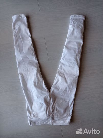 Джинсы белые 42-44