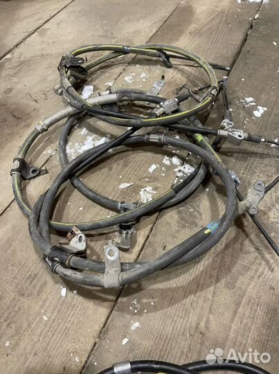 Трос ручного тормоза Lexus 350 3