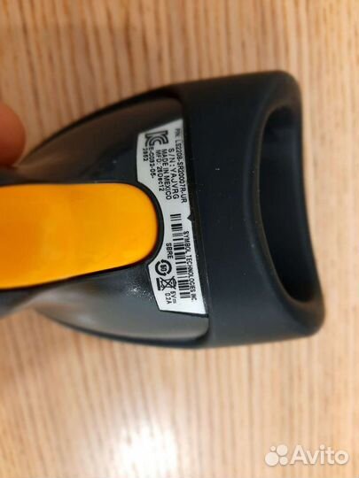 Сканер штрих кода Symbol LS2208 лазерный