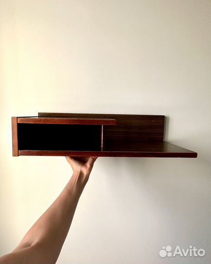 Полка винтажная под телефон