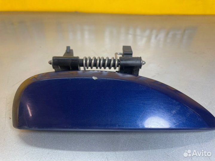 Ручка двери внешняя правая Renault Logan K7M A812