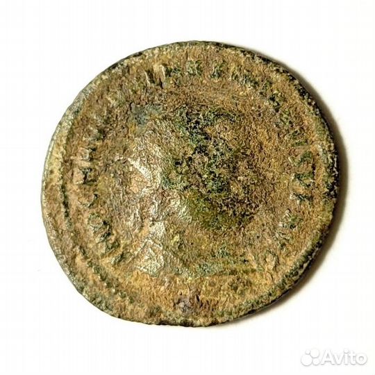 Бронзовая римская монета. Валентиниан II 375-392 г