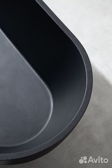 Ванна из искусственного камня abber AM9941B черная