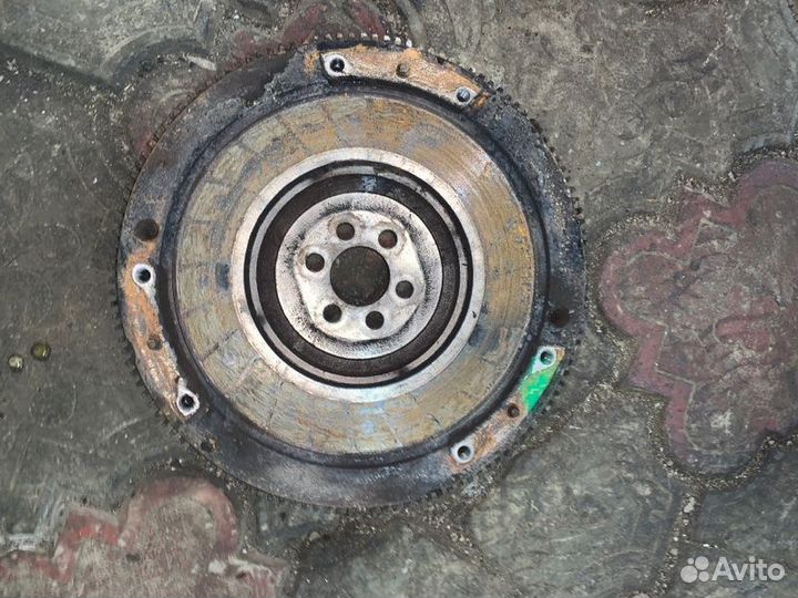 Маховик Ваз(Lada) 2107 карбюратор 2004