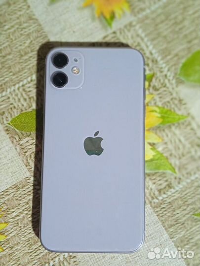 iPhone 11, 64 ГБ