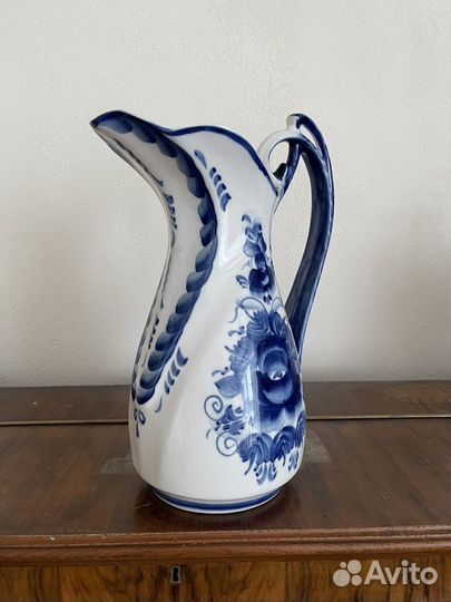Кувшин и блюдо гжель