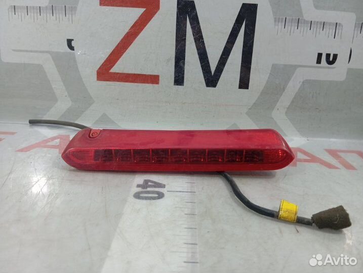 Фонарь стоп-сигнала верх задний Kia Rio 4 X-Line