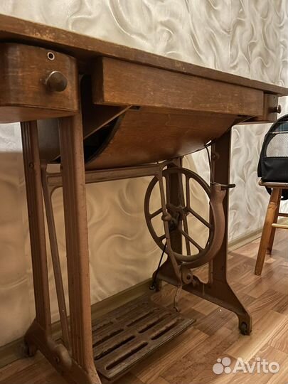 Швейная машинка ножная Подольская