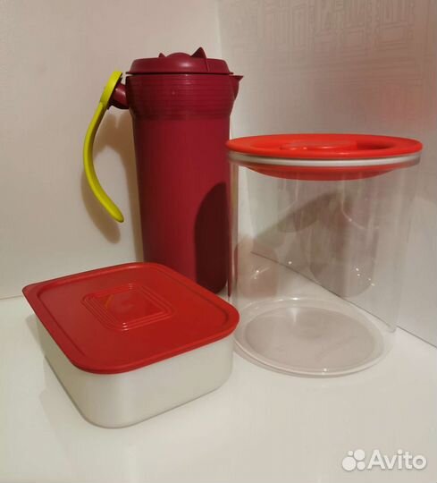 Бренд Tupperware. Набор - бордо 4 предмета