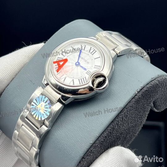 Женские часы Cartier Ballon Blue de Cartier