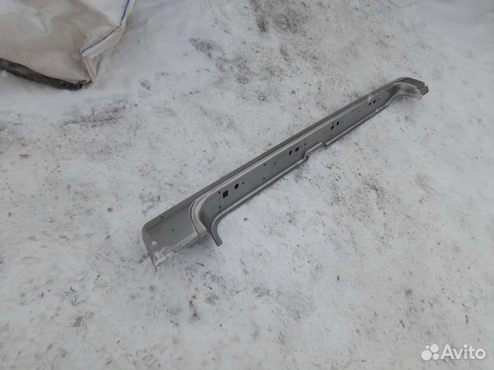 Порог на УАЗ патриот левый