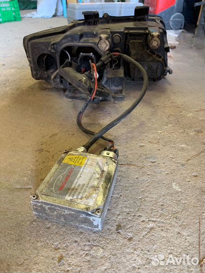 Фара audi a4 b6 2003