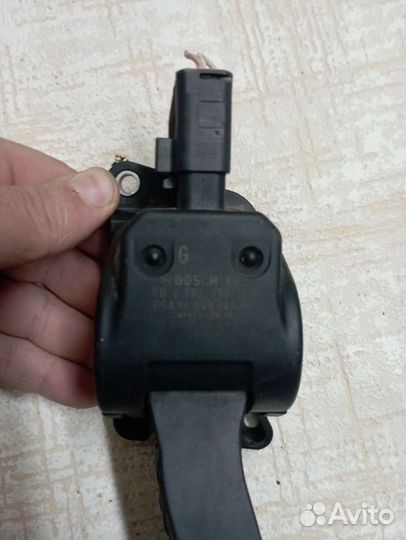 Педаль газа Пежо