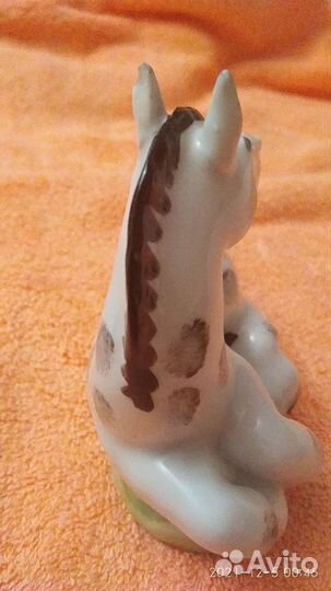 Фарфоровая лошадка Дулево
