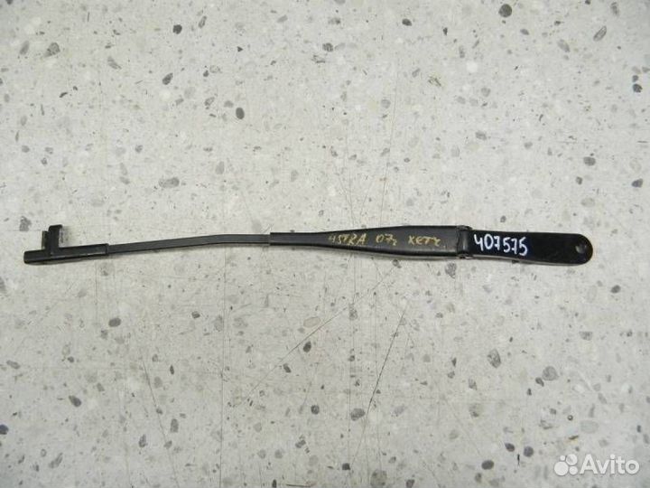 Поводок стеклоочистителя передний левый Opel Astra