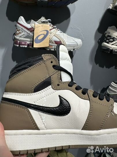 Кроссовки Nike air jordan 1 travis scott