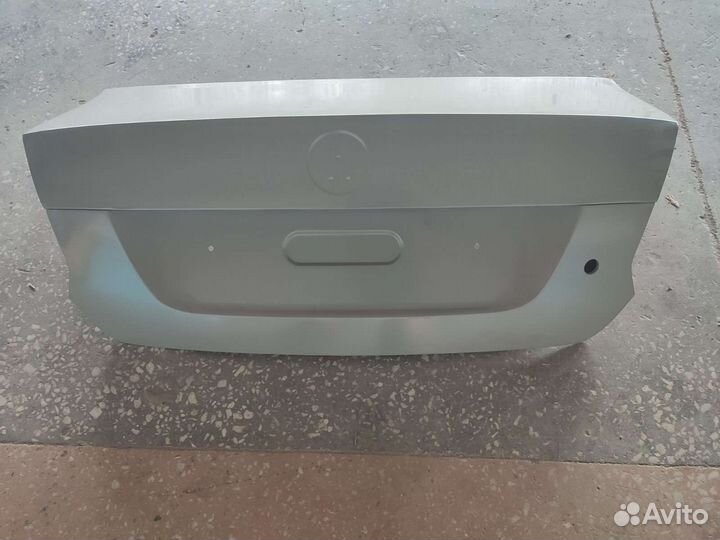 Крышка багажника Фольксваген Поло 10-20 г.в