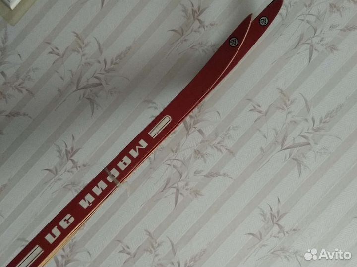 Лыжи и лыжные ботинки р 35