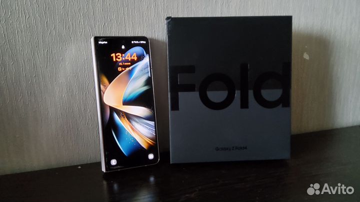 Samsung Galaxy Z Fold4, 12/256 ГБ