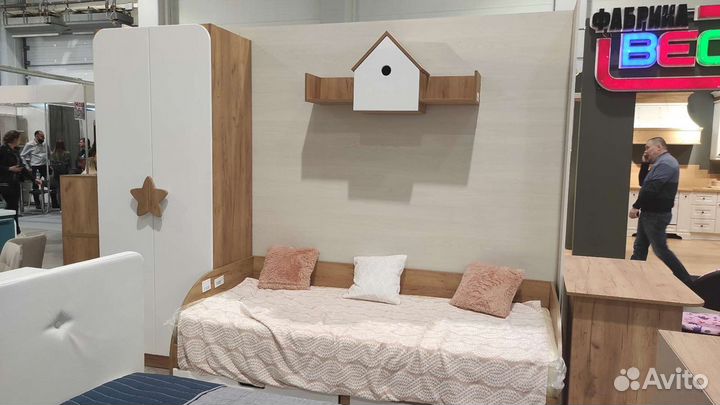 Полка декоративная