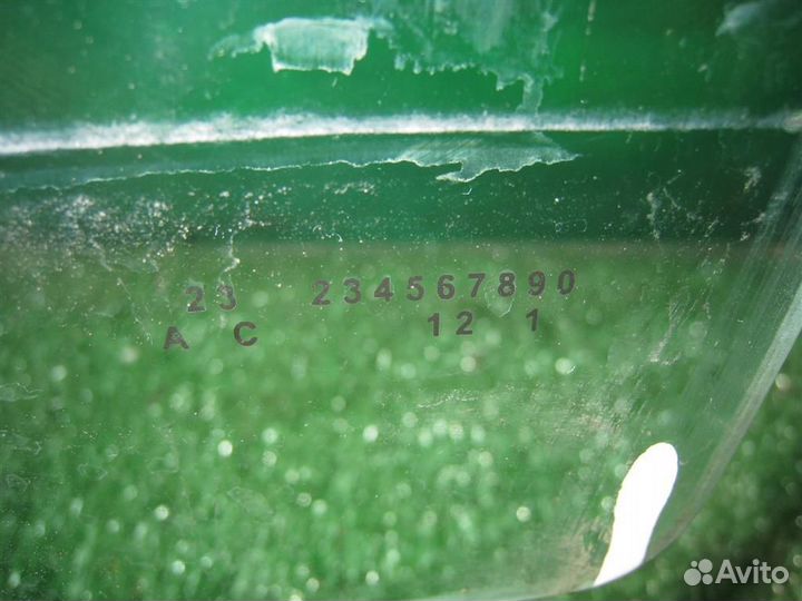 Стекло переднее левое Toyota Auris E18 2015