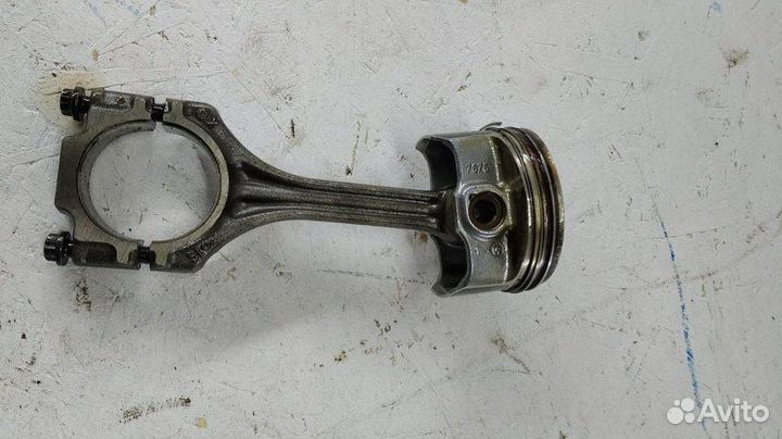 Поршень с шатуном Volkswagen Polo седан 1.6 cfna